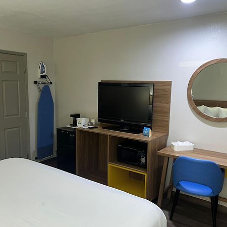 Days Inn By Wyndham El Centro Kültér fotó