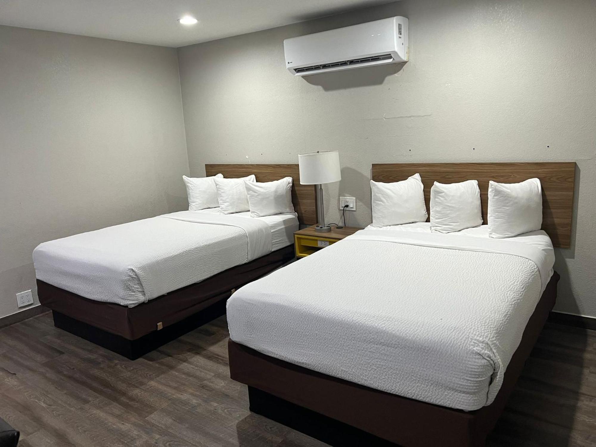 Days Inn By Wyndham El Centro Kültér fotó