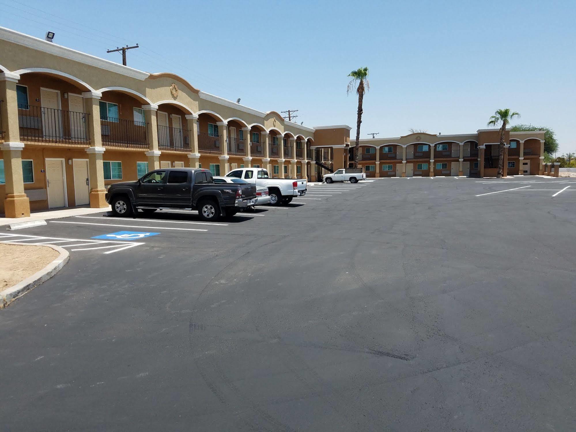 Days Inn By Wyndham El Centro Kültér fotó