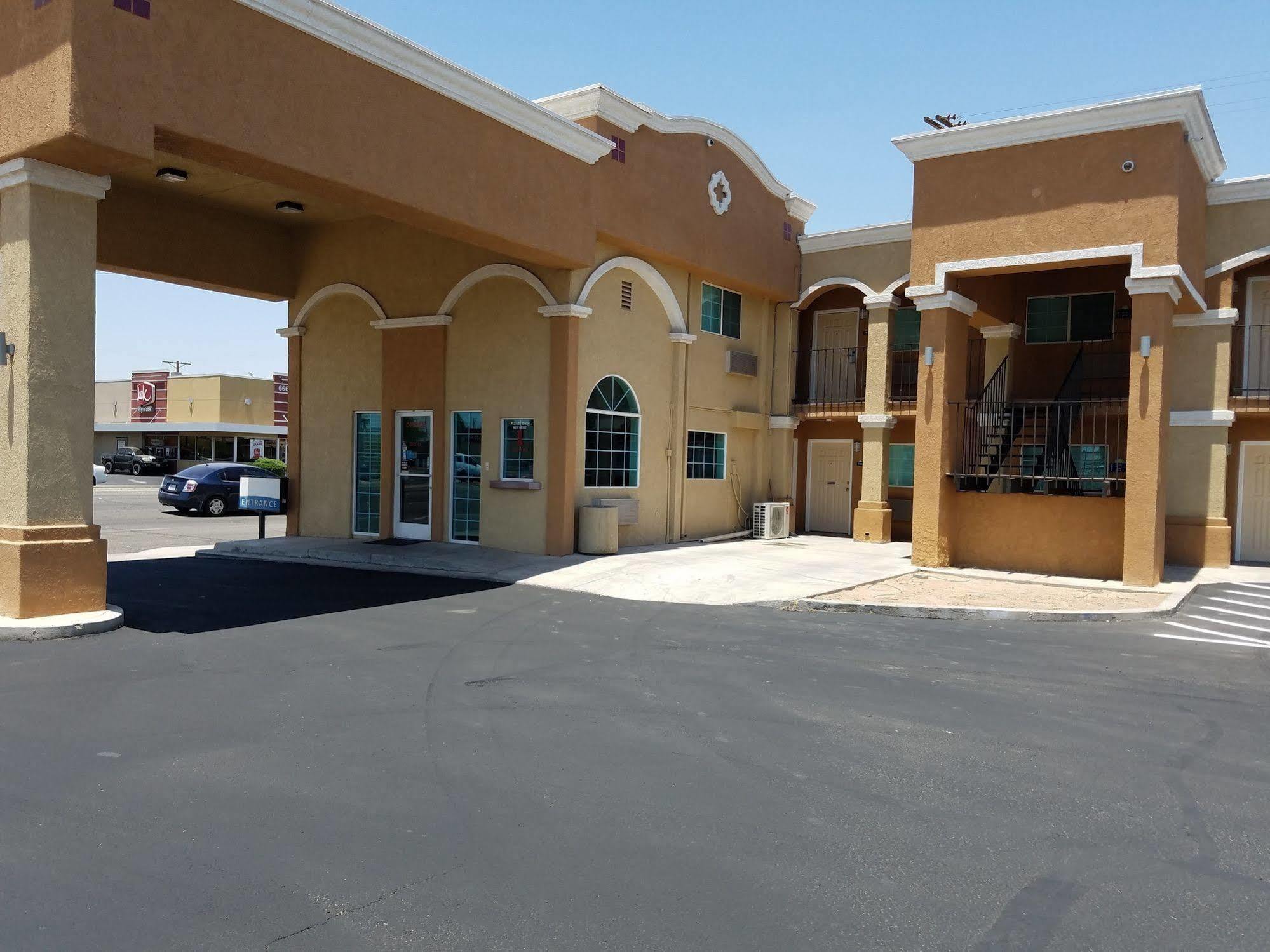 Days Inn By Wyndham El Centro Kültér fotó